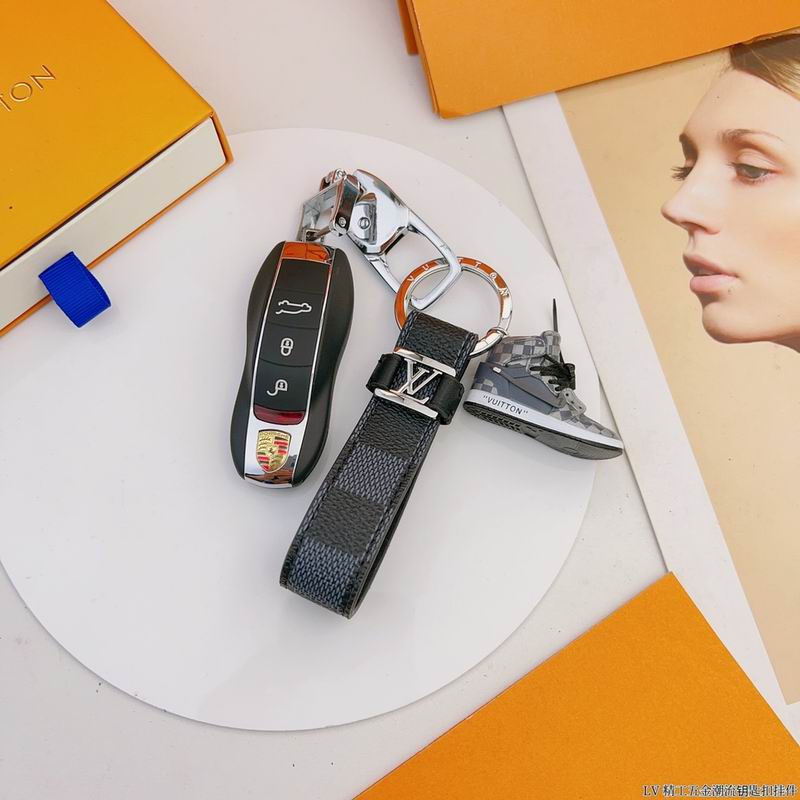 LV keyring lyh105